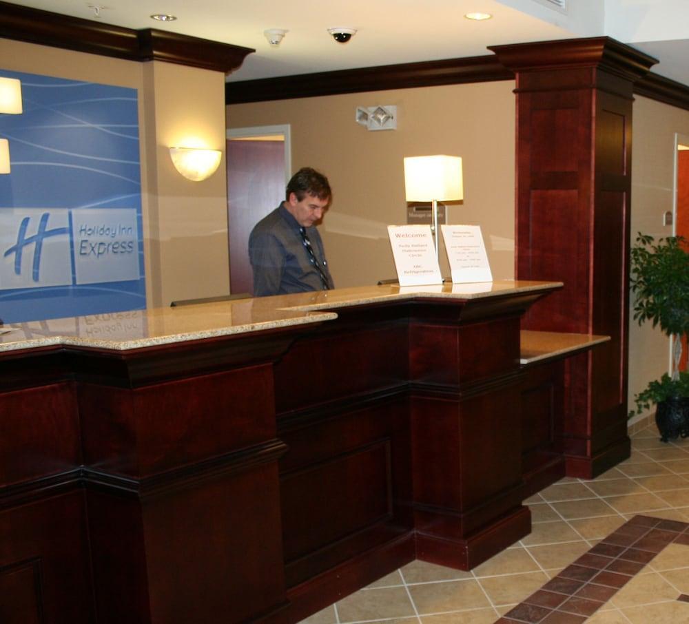 Holiday Inn Express & Suites Albany Airport Area - Latham By Ihg Exterior foto